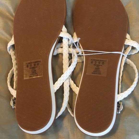 Bongo Ginger White Braided Flat Thong Sandals NWT - Picture 6 of 9
